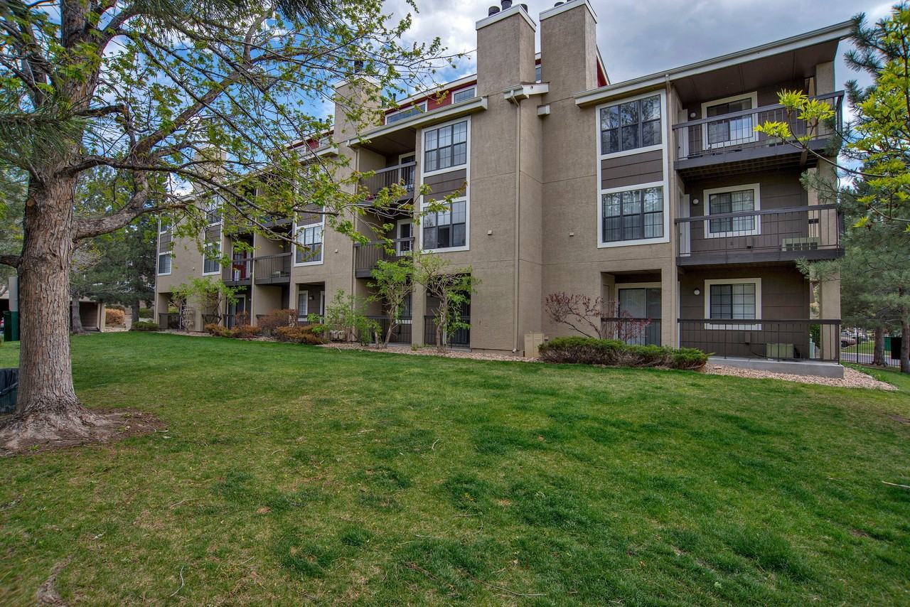 Advenir At Del Arte Apartments For Rent 151 S Joliet Cir