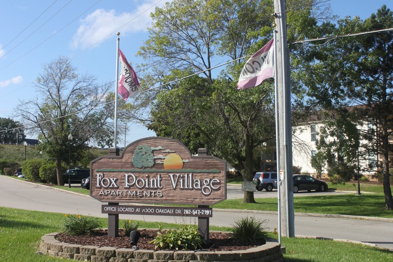 Fox Point Village - Photo 2 of 18