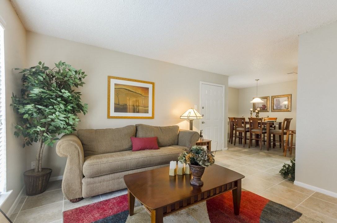 Aragon Place - Photo 2 of 39