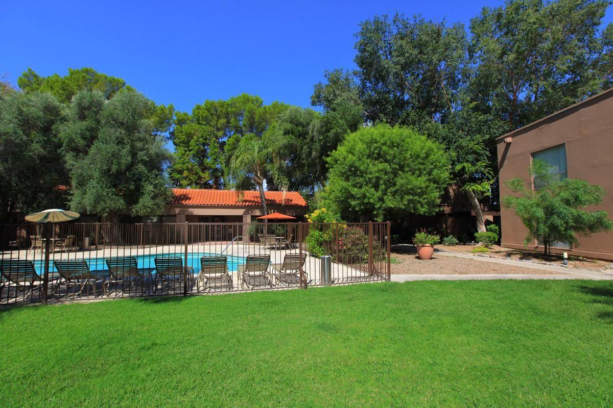 El Dorado Apts - Photo 2 of 20