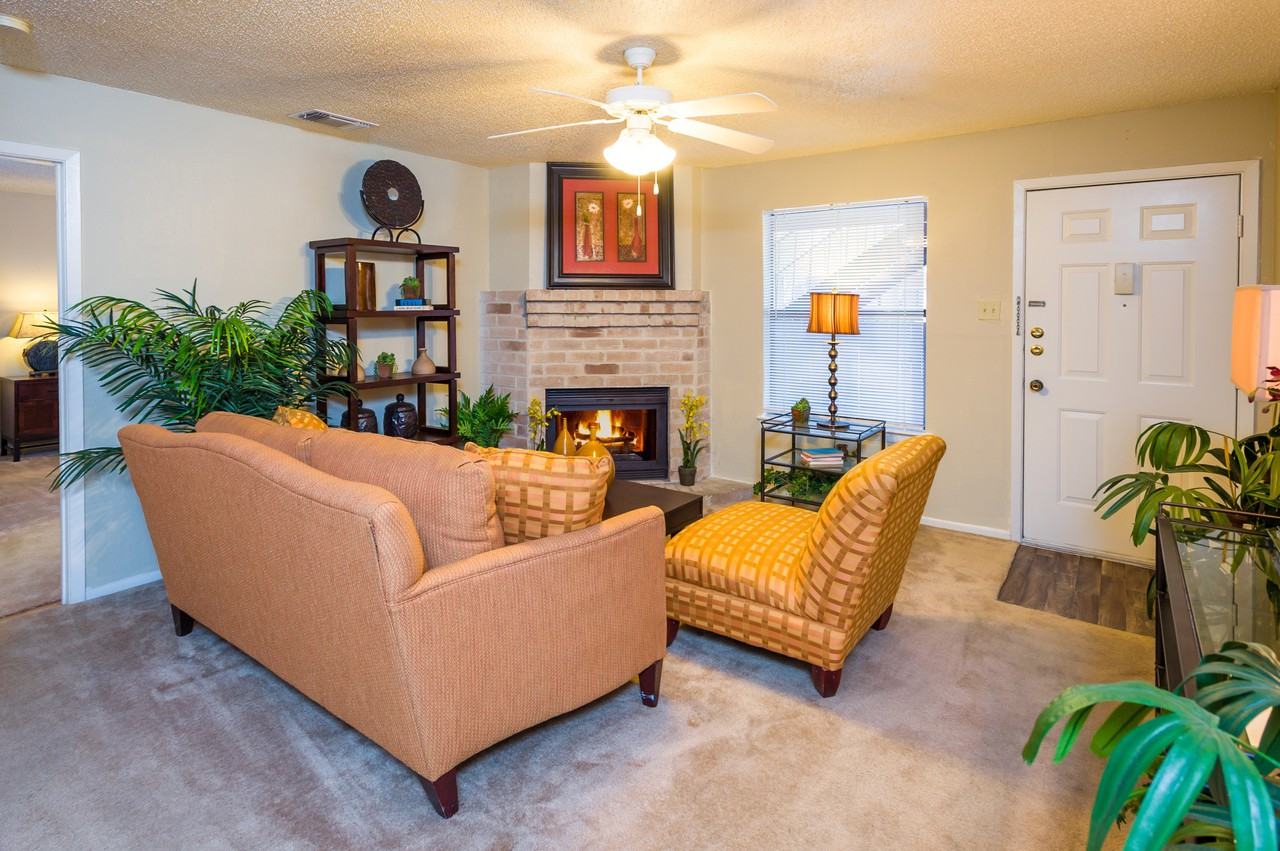 Woods of Elm Creek - Photo 2 of 10