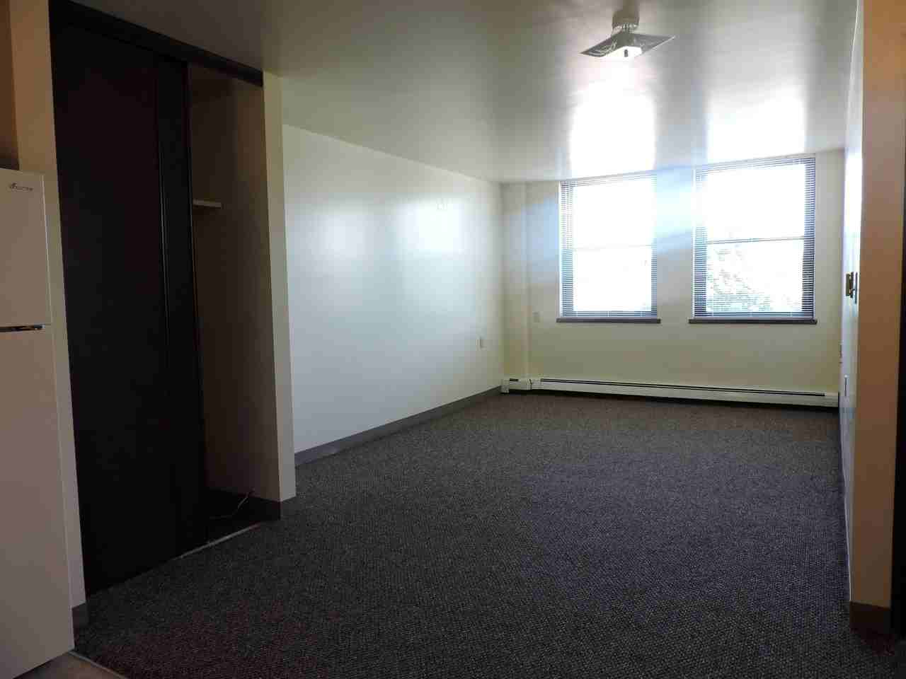 Burnham Hill Apartments - Photo 3 of 19