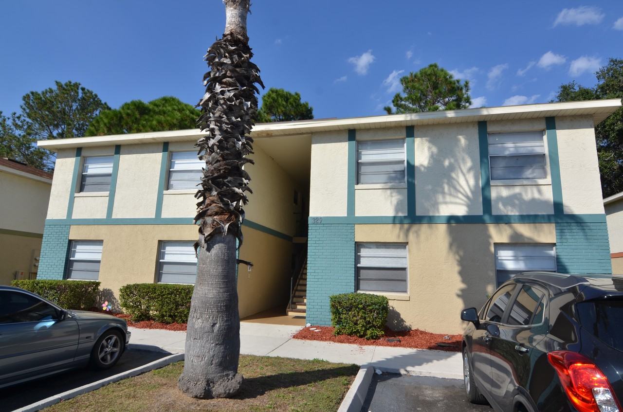 Tiffany Square - Photo 3 of 9