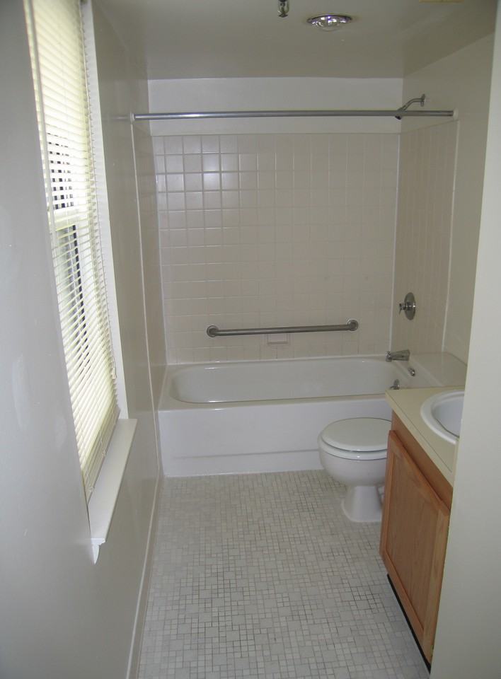 Metro Plaza - Photo 2 of 2