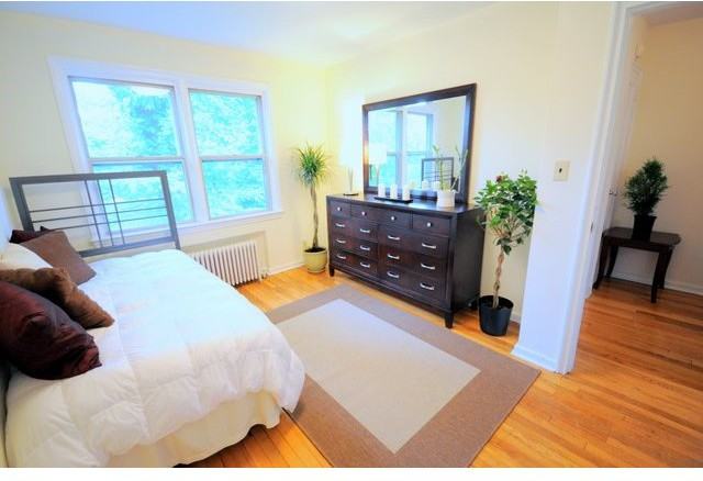 Hollywood Terrace - Photo 2 of 3