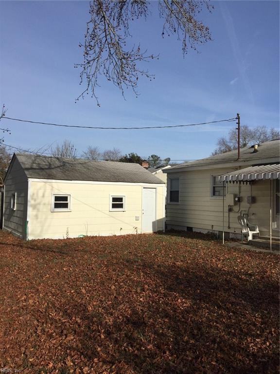 8213 Edwin Dr - Photo 3 of 4