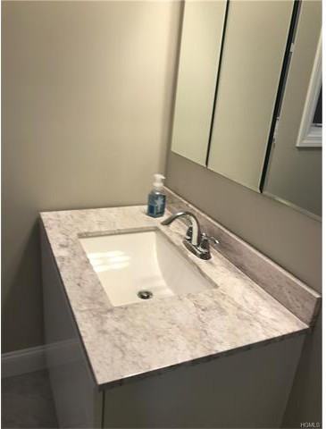 14 Leroy Ave - Photo 2 of 15