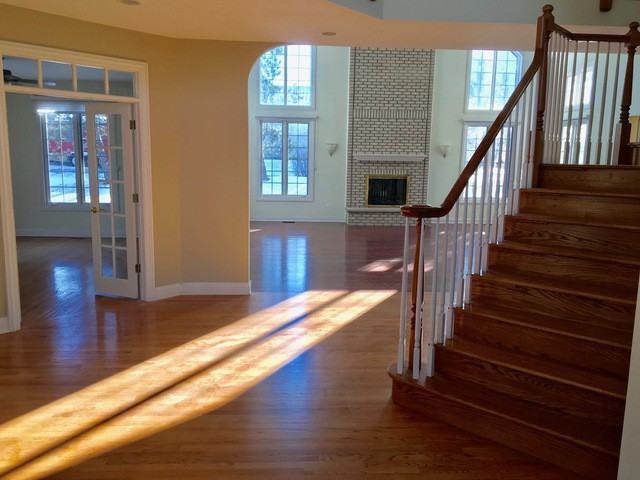 10831 Oakland Dr - Photo 2 of 19