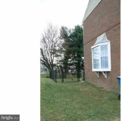 101 Meeting House Ln - Photo 2 of 6