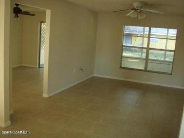 1572 Gardner Dr - Photo 3 of 6