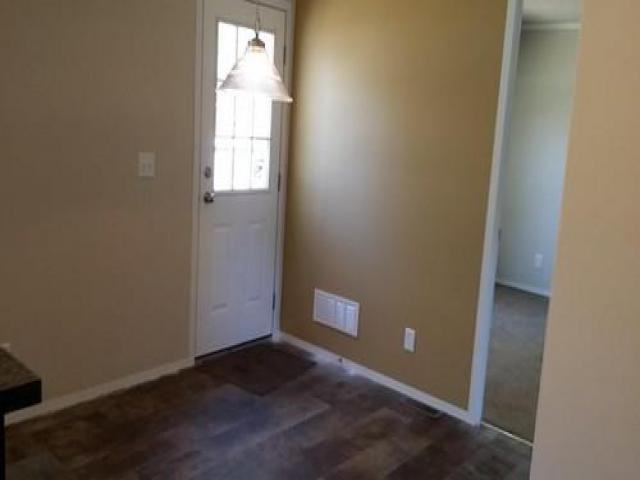 14443 Stillwater Dr - Photo 2 of 5