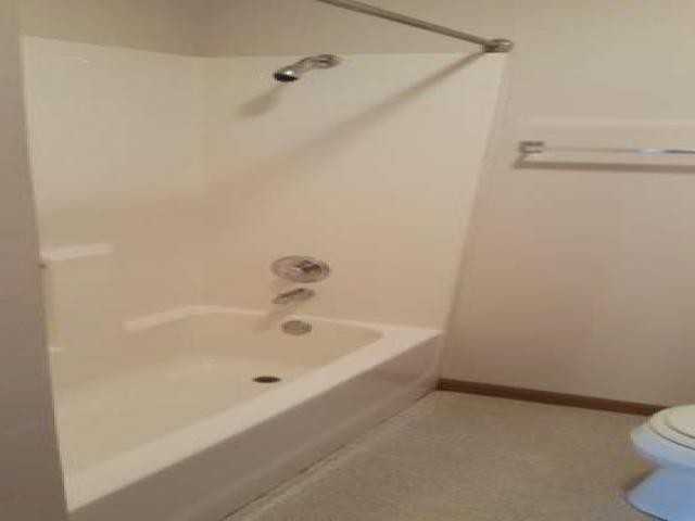 103 Cedar Ave - Photo 3 of 4