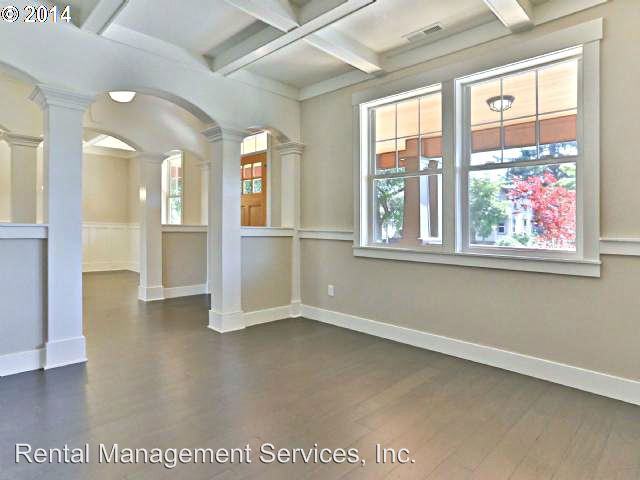 5711 N Omaha Ave - Photo 2 of 18