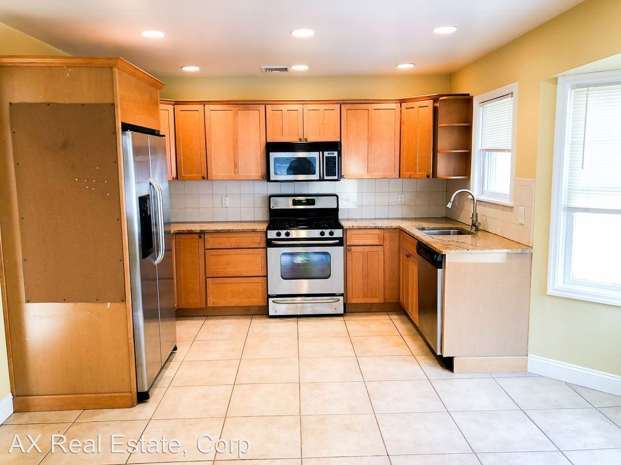 127 Sagamore Rd - Photo 2 of 13