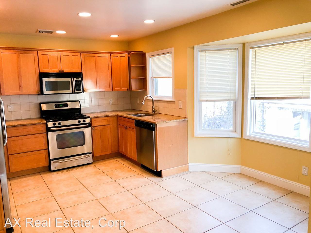 127 Sagamore Rd - Photo 3 of 13