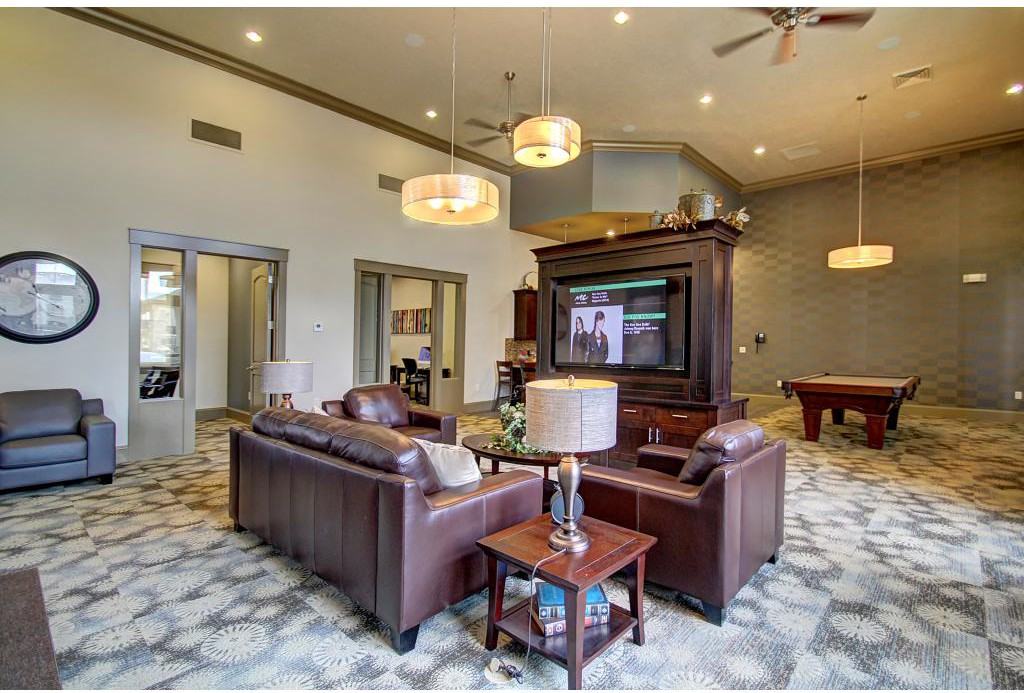 Red Tail Luxury Apartments - Photo 3 of 20