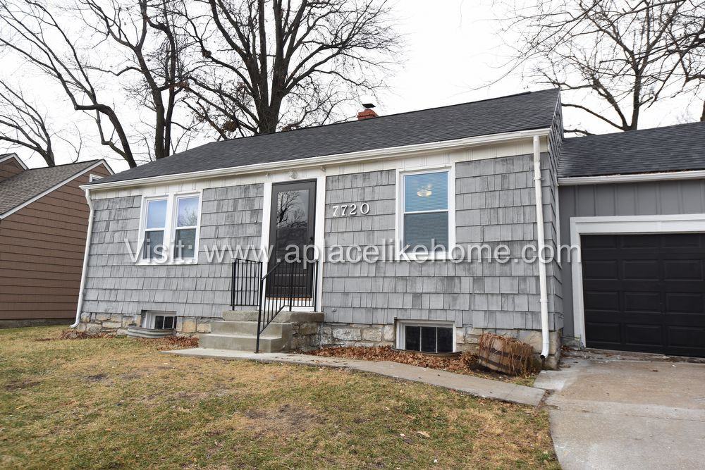 7720 Floyd St - Photo 2 of 15