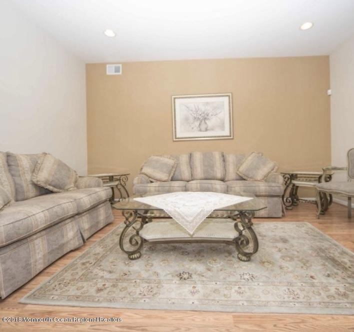 2 Gray Ct - Photo 2 of 3