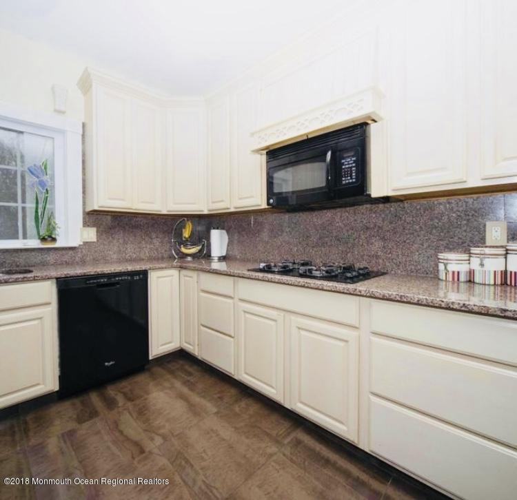 2 Gray Ct - Photo 3 of 3