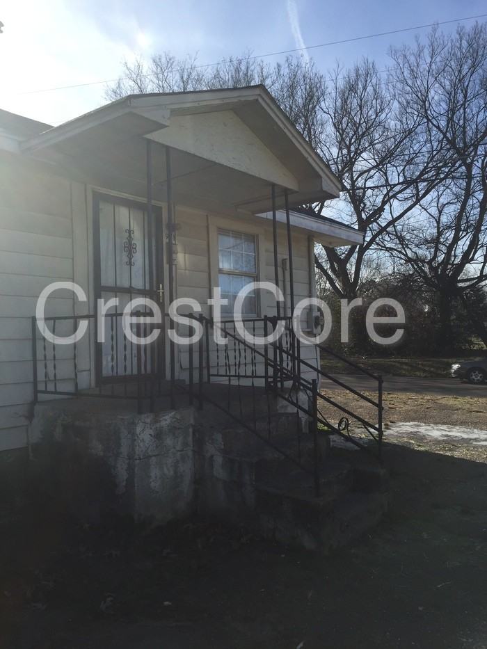 941 Hatchie Ave - Photo 2 of 4