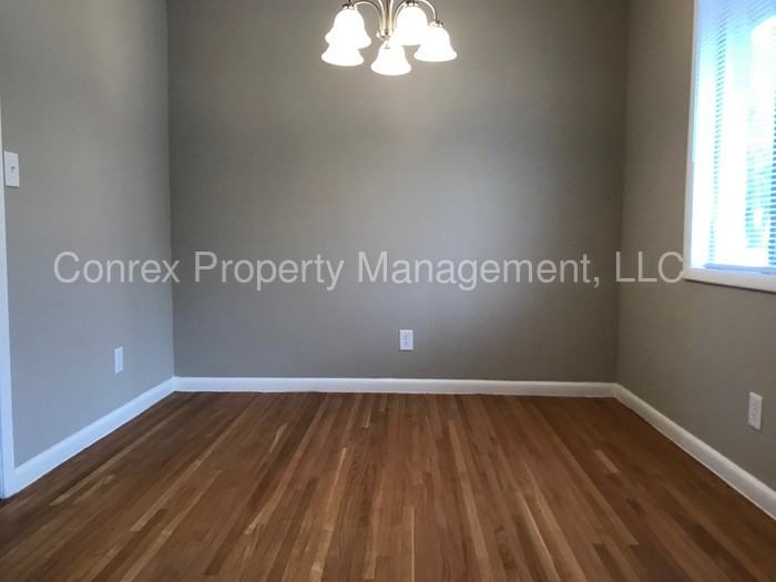2620 Rockwell Rd NW - Photo 3 of 11