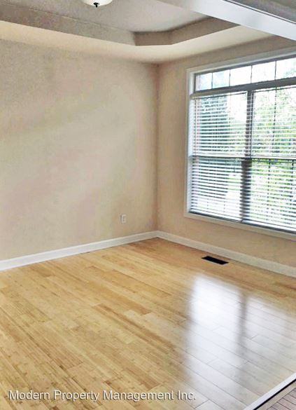 900 Literary Cir - Photo 2 of 22