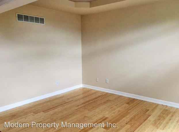 900 Literary Cir - Photo 3 of 22