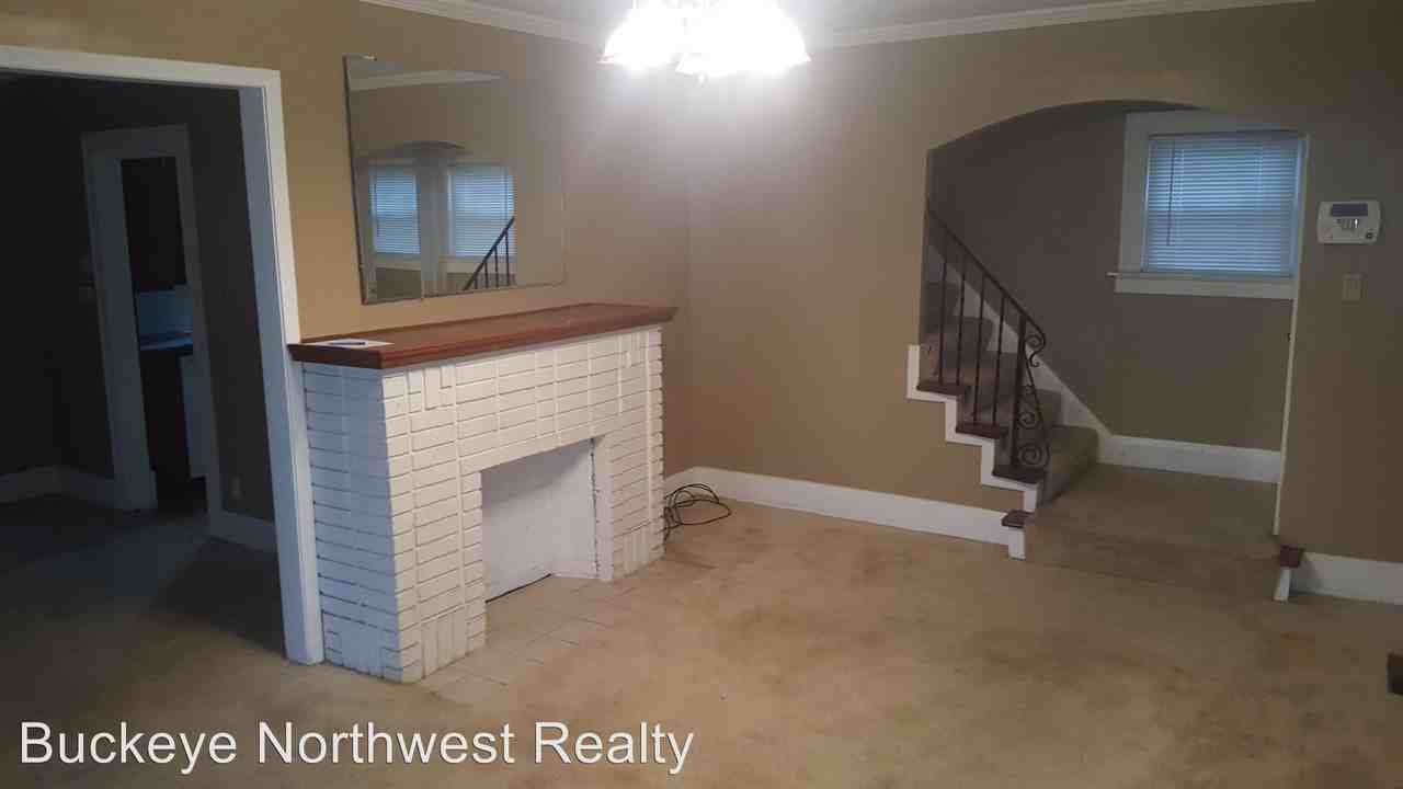 2718 Northwood Ave - Photo 2 of 8
