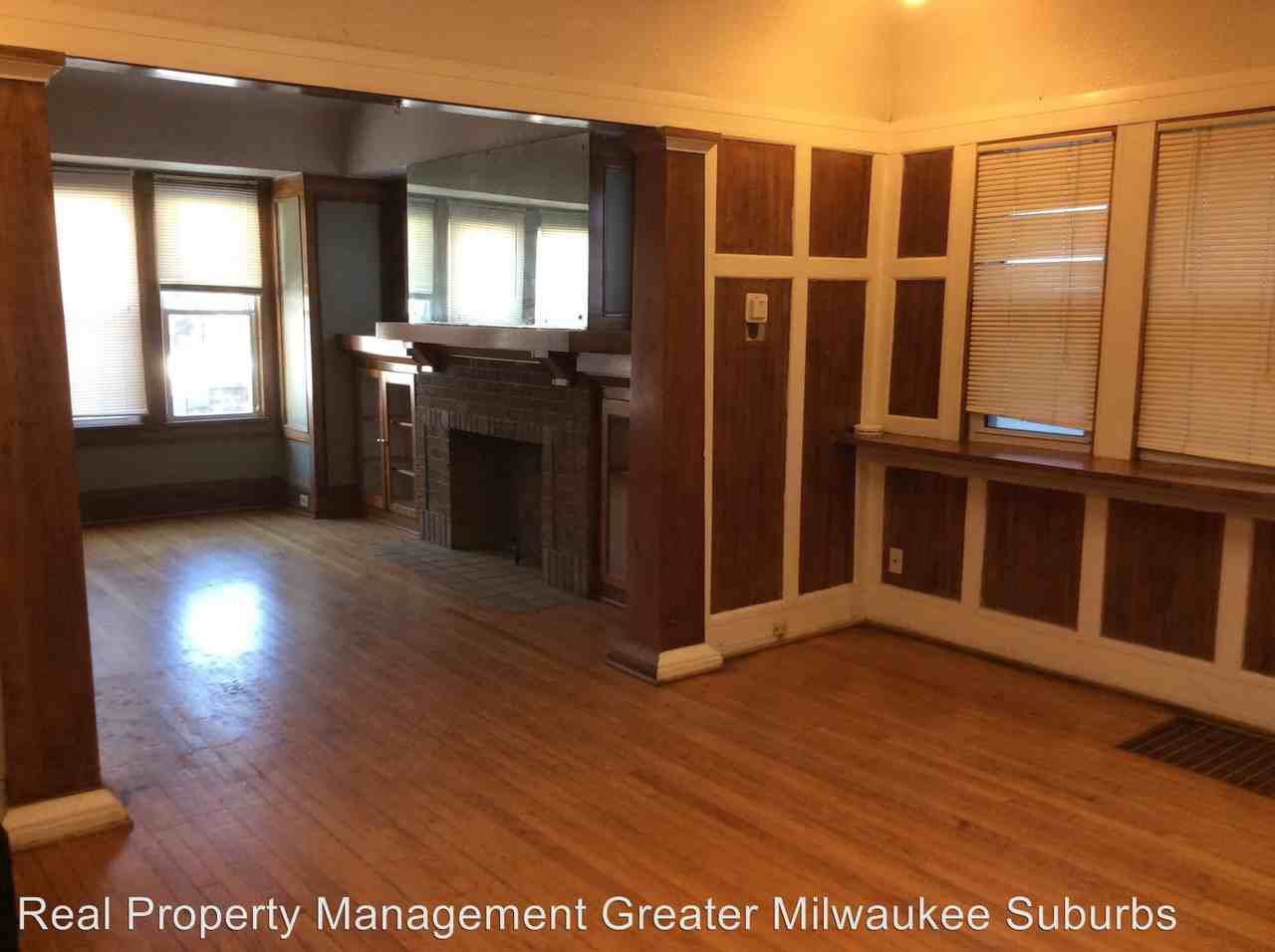 3037-39 N. Maryland Ave. - Photo 2 of 8