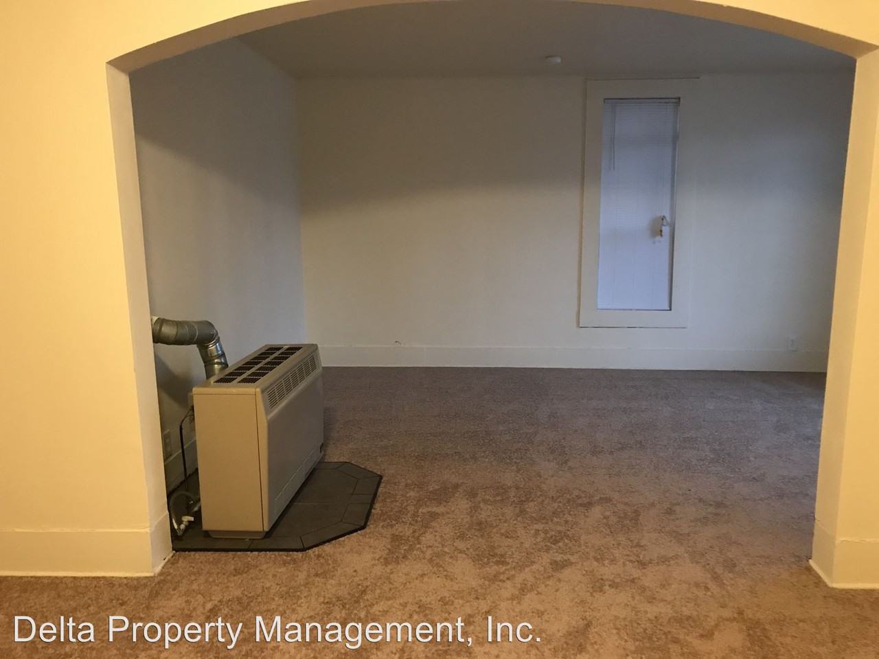 318 N French Ave - Photo 3 of 11