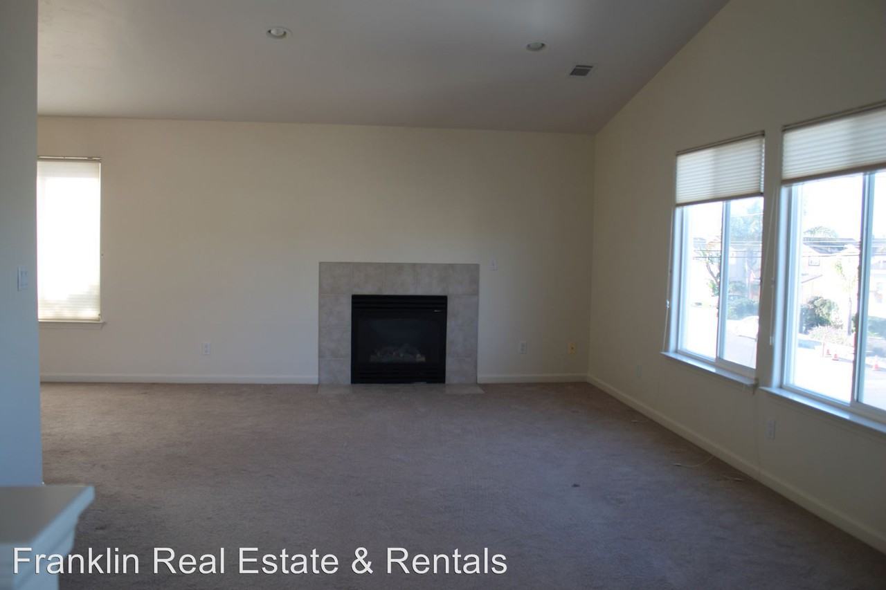 414 N 2nd St - Photo 2 of 13