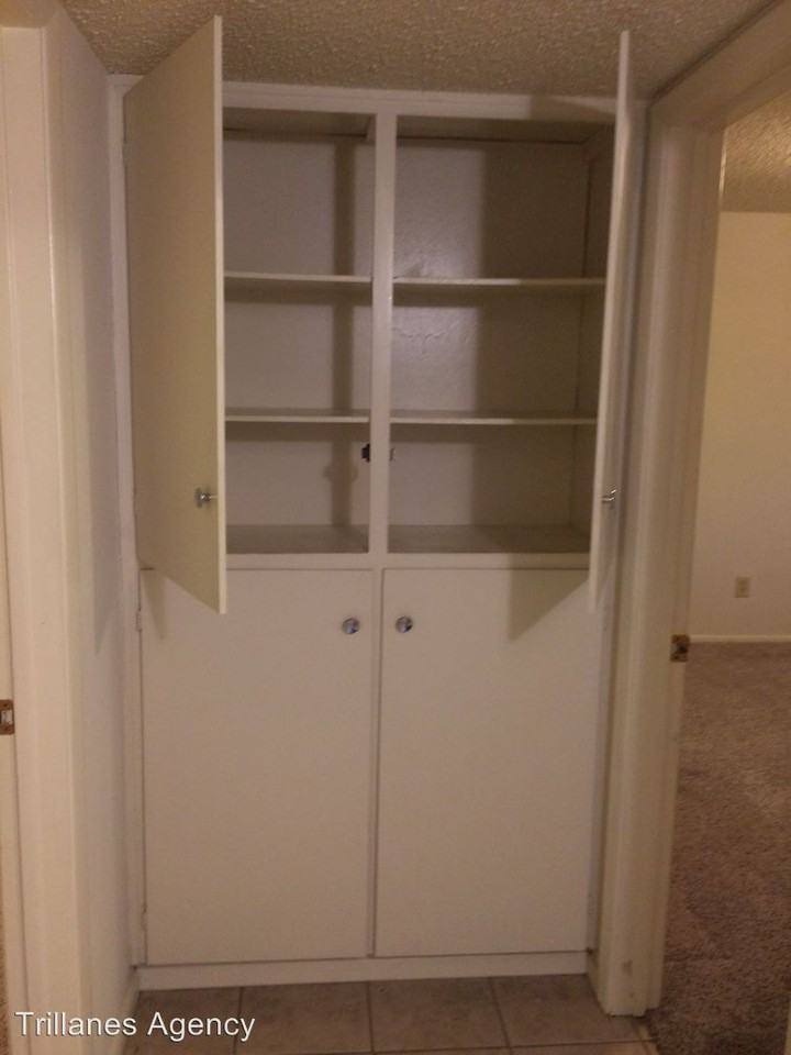 6205 Loftus Ave NE - Photo 3 of 9