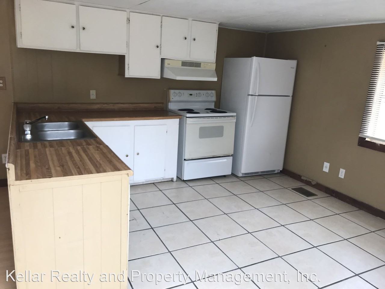 162 Jericho Rd - Photo 2 of 13