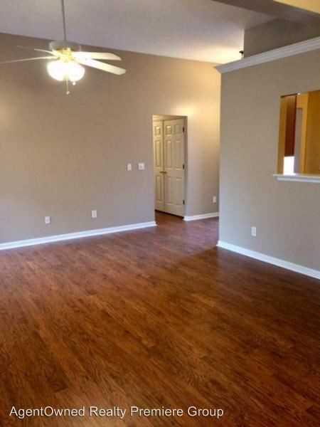 1011 Cobblestone Blvd - Photo 3 of 18