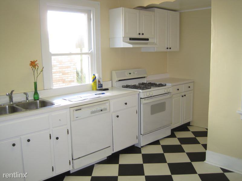 7601 Camargo Rd - Photo 3 of 10