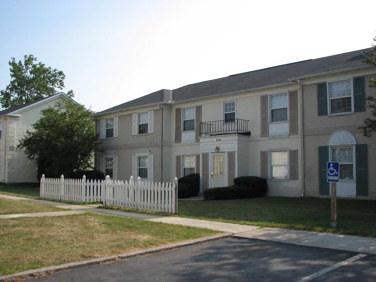 Essington Village - Photo 3 of 15