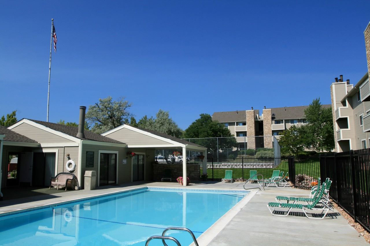 Conifer Landing - Photo 2 of 25