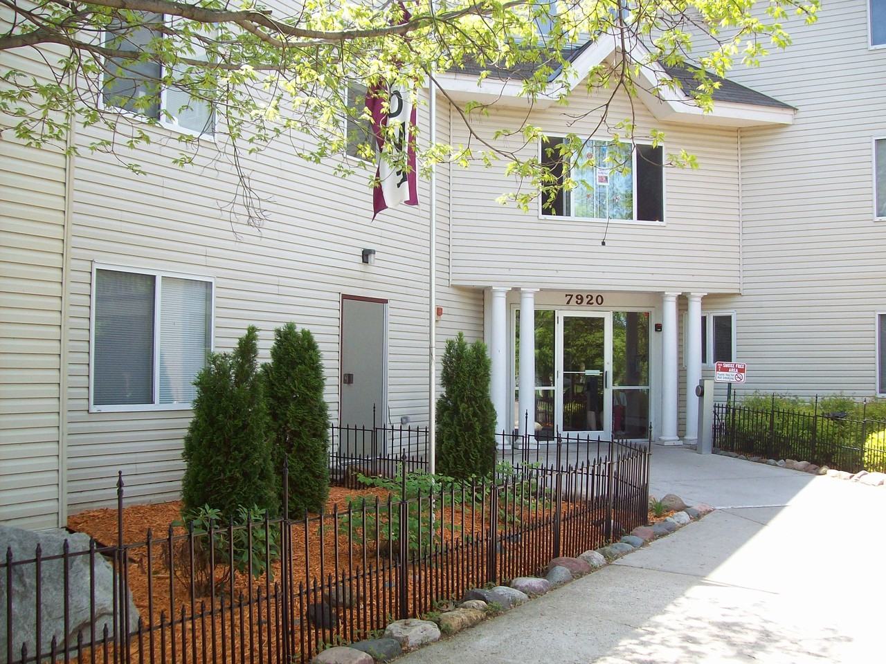 The Woodlands - Photo 2 of 17