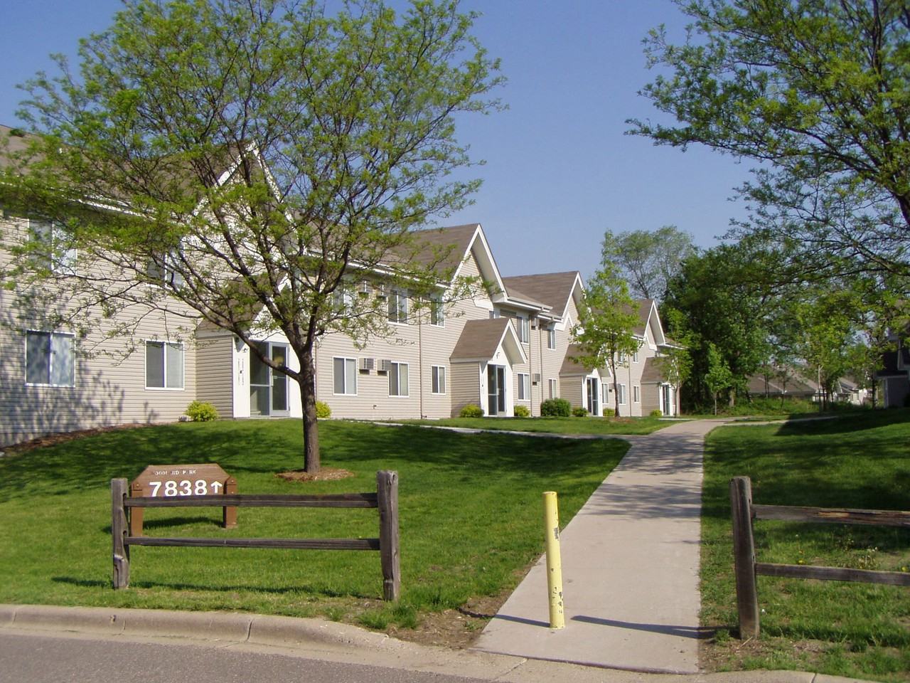 The Woodlands - Photo 3 of 17