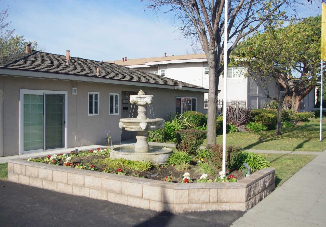 Marina Breeze - Photo 3 of 11