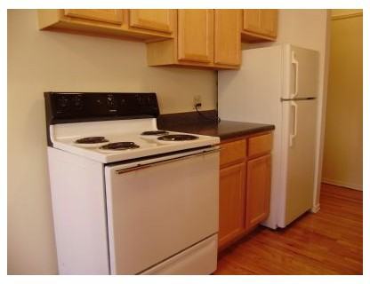 Renaissance Plaza - Photo 2 of 19