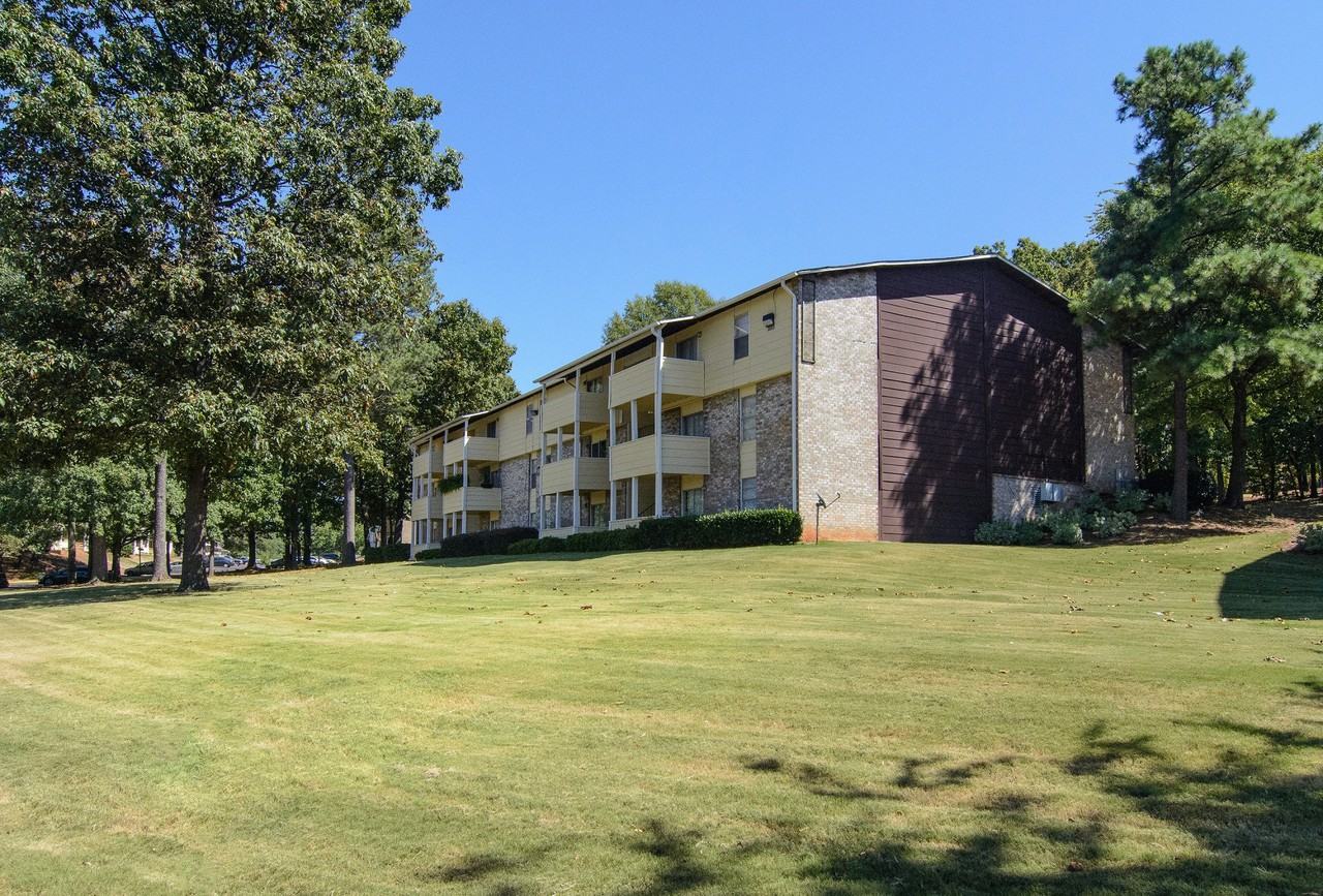 The Park at Callington and Carlyle - Photo 3 of 12