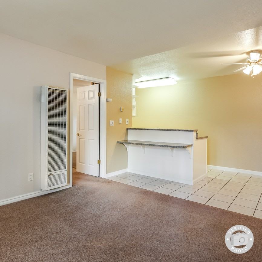 Amador Apartments - Photo 3 of 9