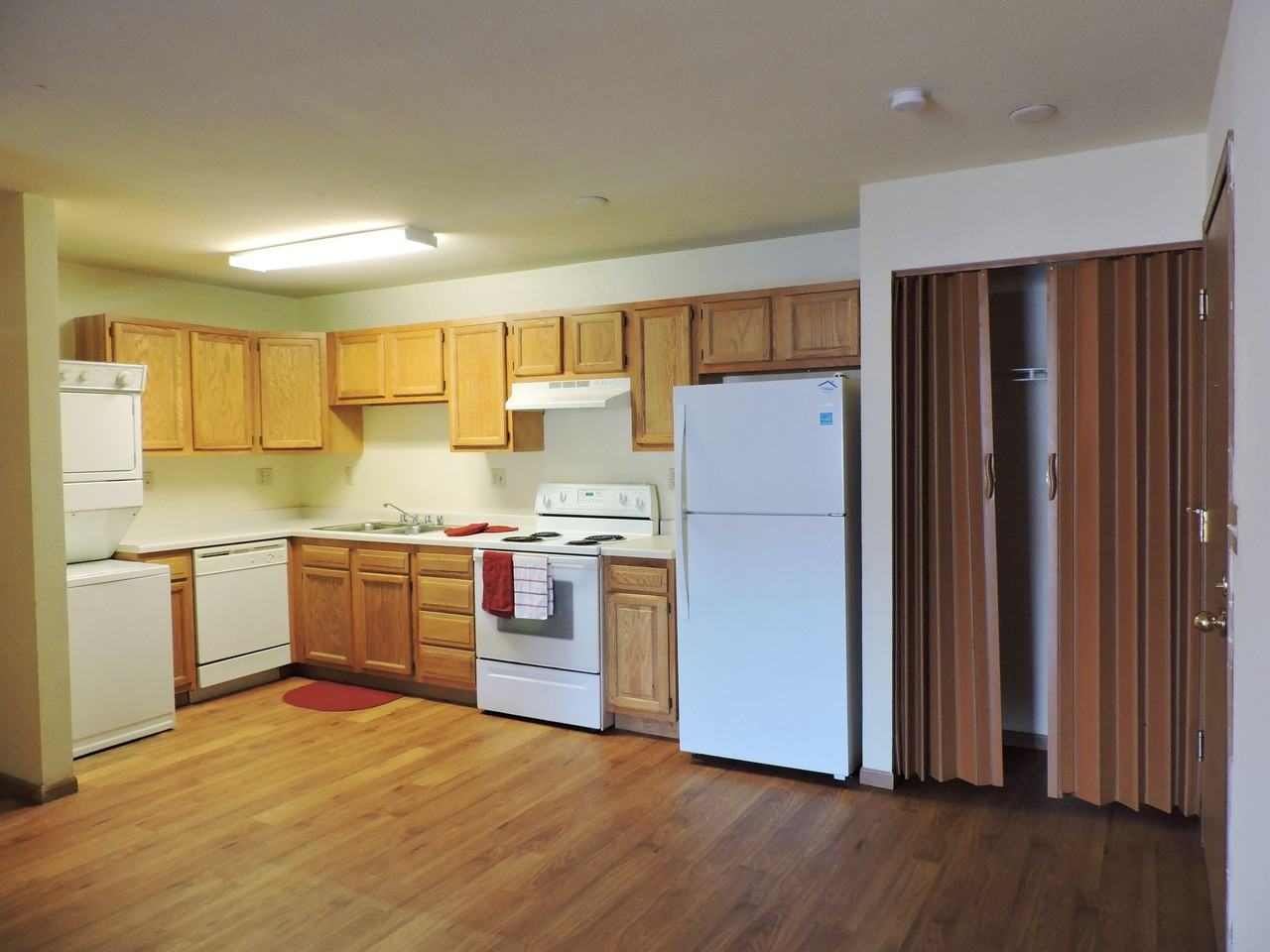 Golden Domes Apartment Homes - Photo 2 of 5