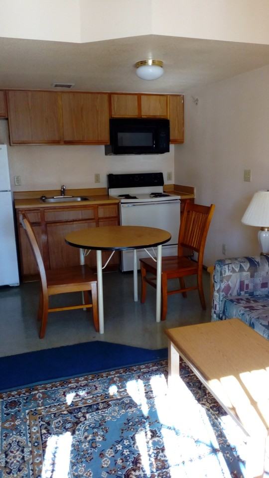 Budget Suites - Photo 3 of 8