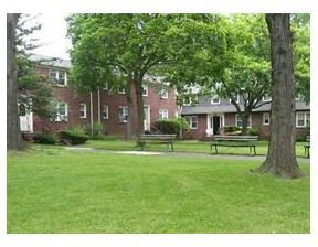 Styertowne Apartments - Photo 2 of 14