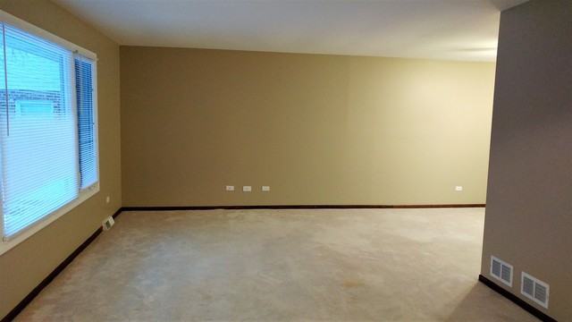 730 Cornfield Rd - Photo 3 of 19