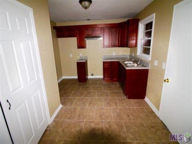 3954 Iroquois St - Photo 2 of 5