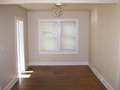 715 NW 14th Ave - Photo 2 of 8