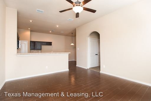 3735 Vista Cove Dr - Photo 2 of 12